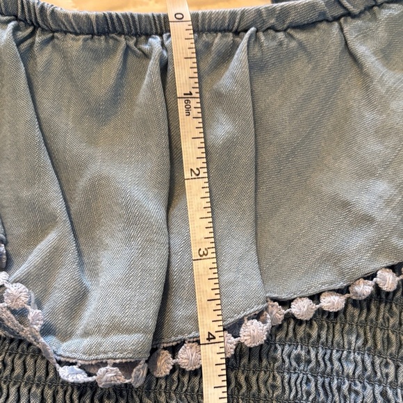 Altar'd State Blue Ruffled Top Waffled Stretch Bodice Romper Size Medium - Picture 8 of 10